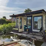 Woonark Westeinder With Kayaks Close To Schiphol Airport