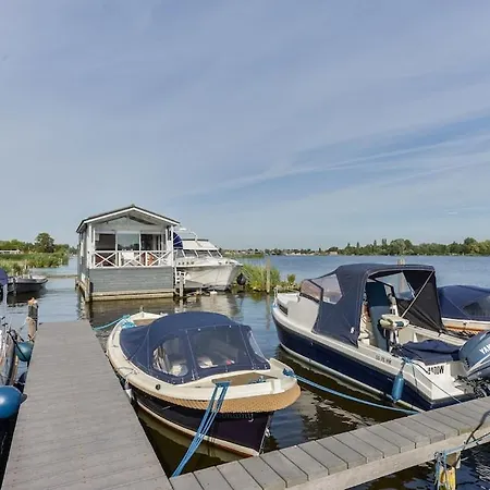 Woonark Westeinder With Kayaks Close To Schiphol Airport * Aalsmeer