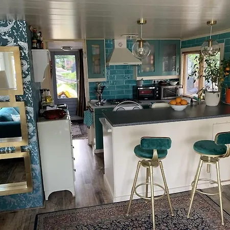 Apartamento Woonark Westeinder With Kayaks Close To Schiphol Airport