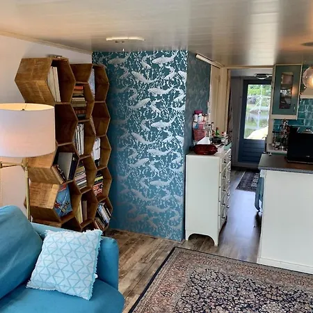 Woonark Westeinder With Kayaks Close To Schiphol Airport Apartamento