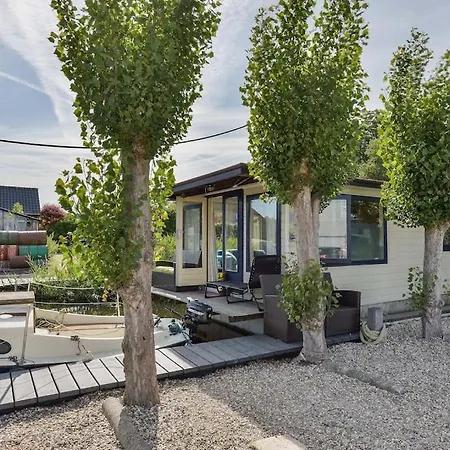 Woonark Westeinder With Kayaks Close To Schiphol Airport * Aalsmeer